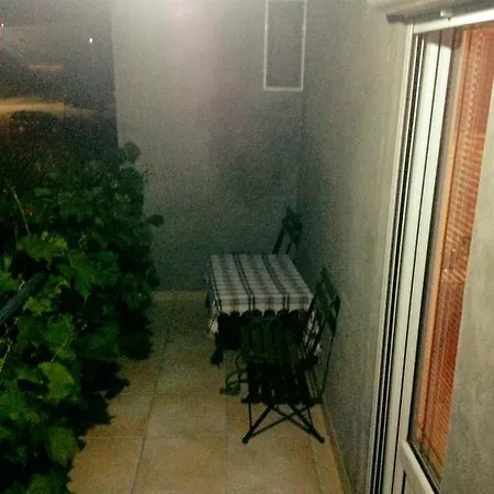 Pod Lozom Sutomore شقة بودغوريتْسا