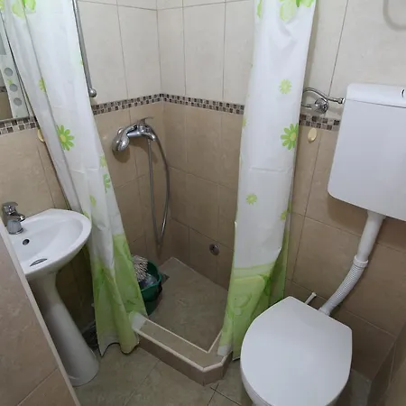 Pod Lozom Sutomore Apartment Podgorica